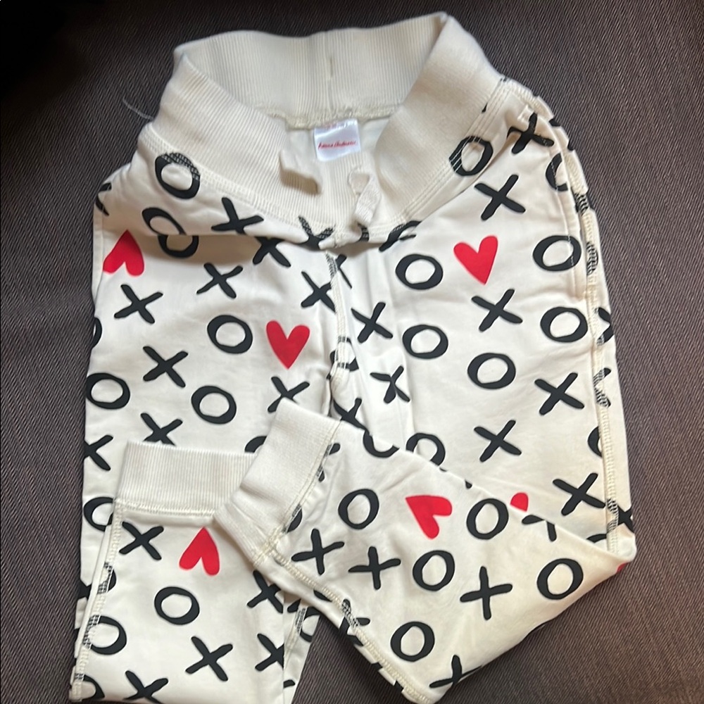 White XO Heart Print Pajama Set